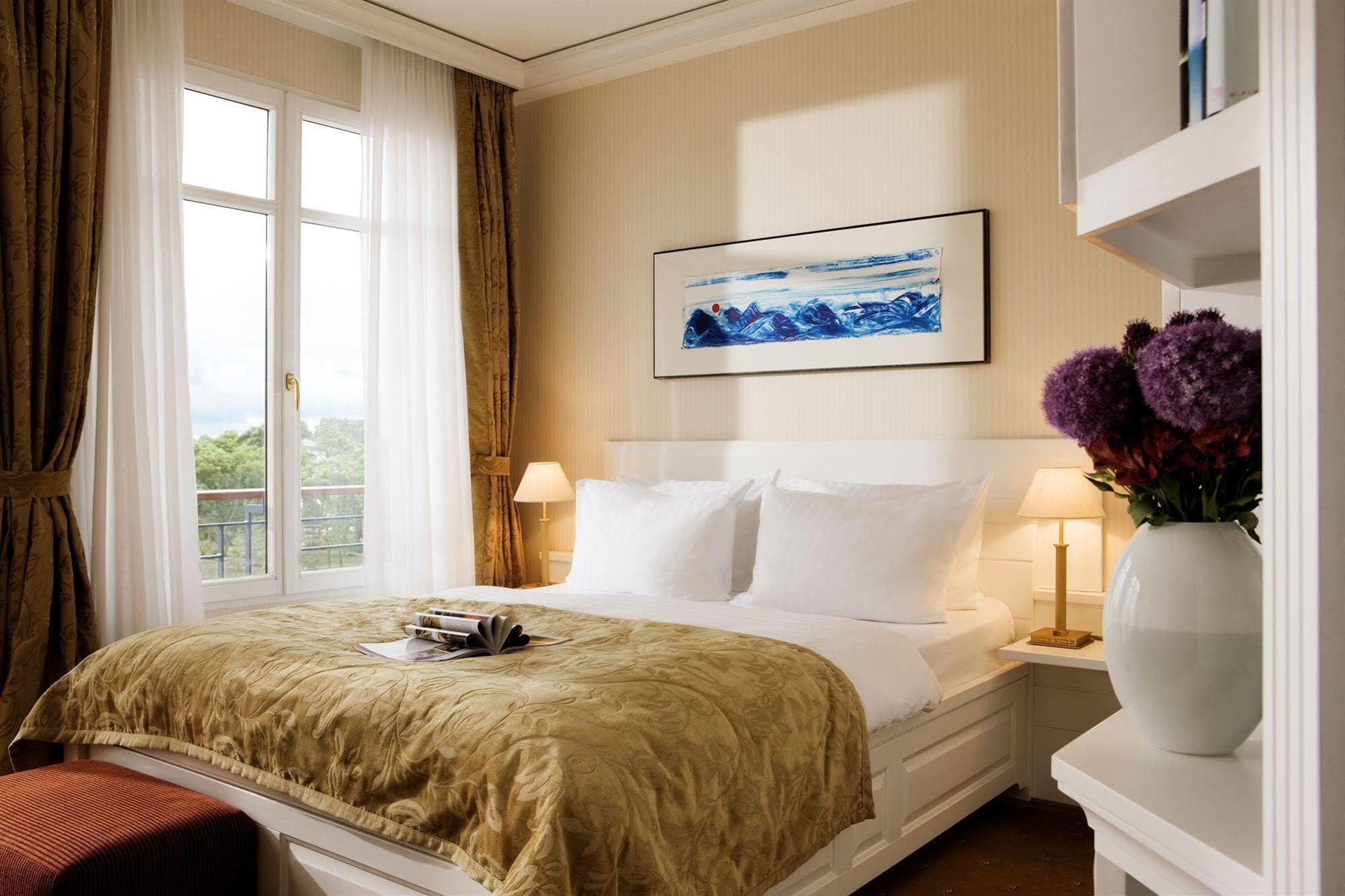 Hotel Yachthafenresidenz Hohe Duene Rostock Exteriér fotografie