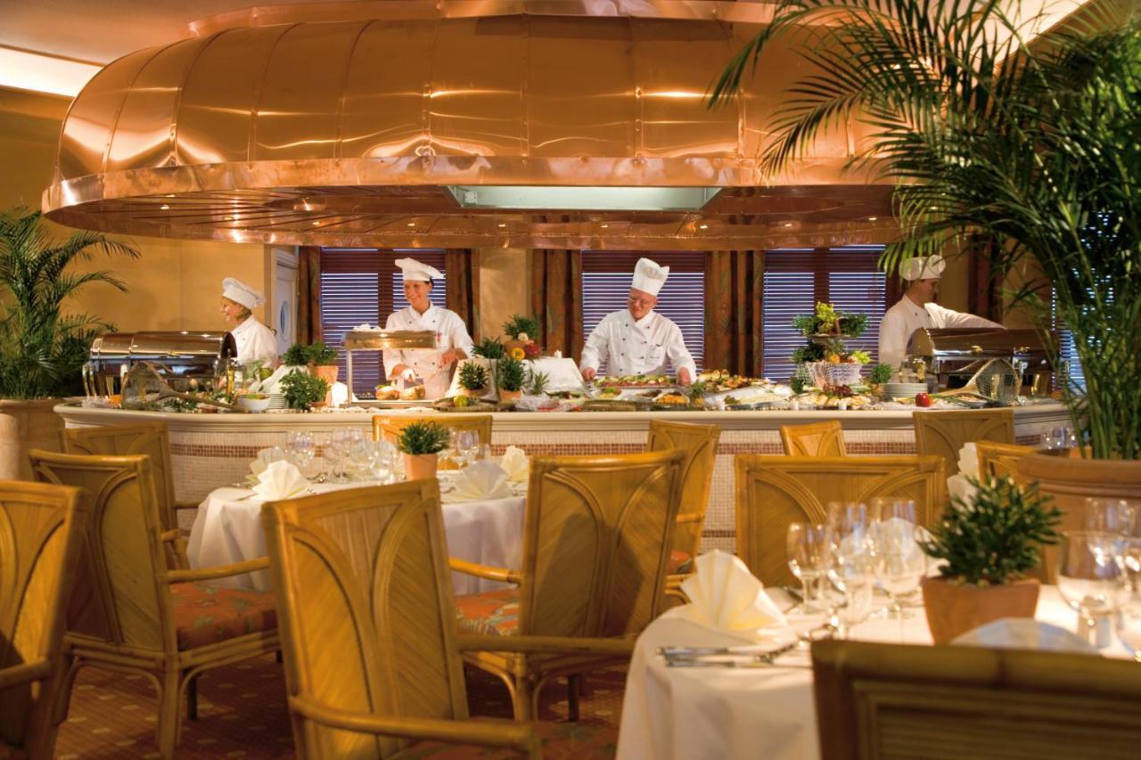 Hotel Yachthafenresidenz Hohe Duene Rostock Exteriér fotografie The restaurant